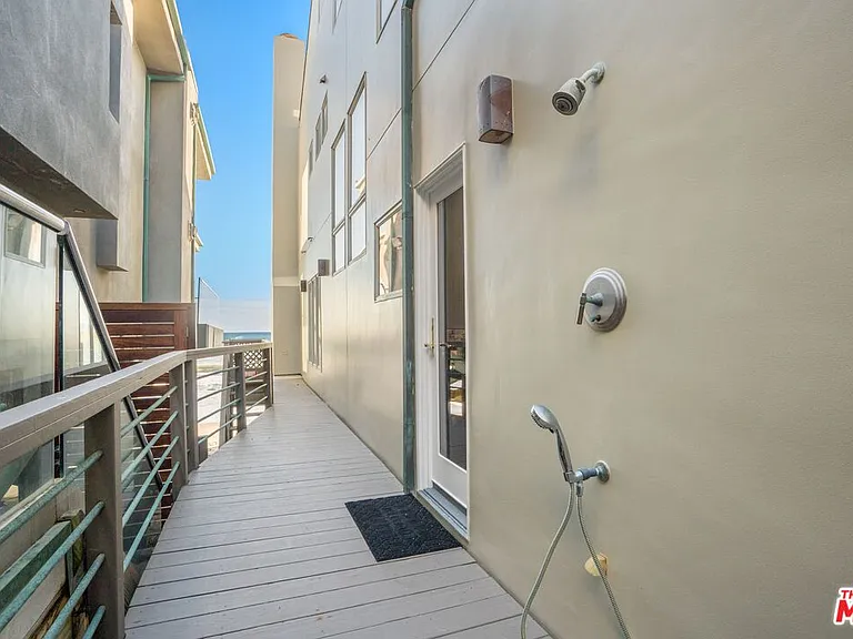 24456 Malibu Rd — Photo 28