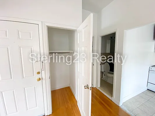 Rented by Sterling Realty Solution Inc | media 14