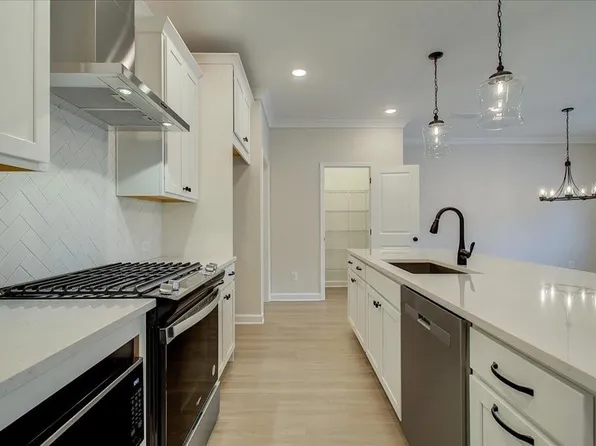 4517 Twinberry Dr, Powder Springs, GA 30127