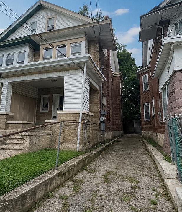 1st image of 49 Ellsworth Ave