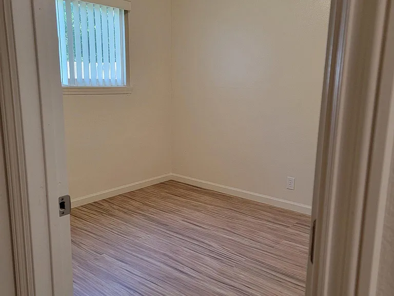 3596 Mercury Dr — Photo 18