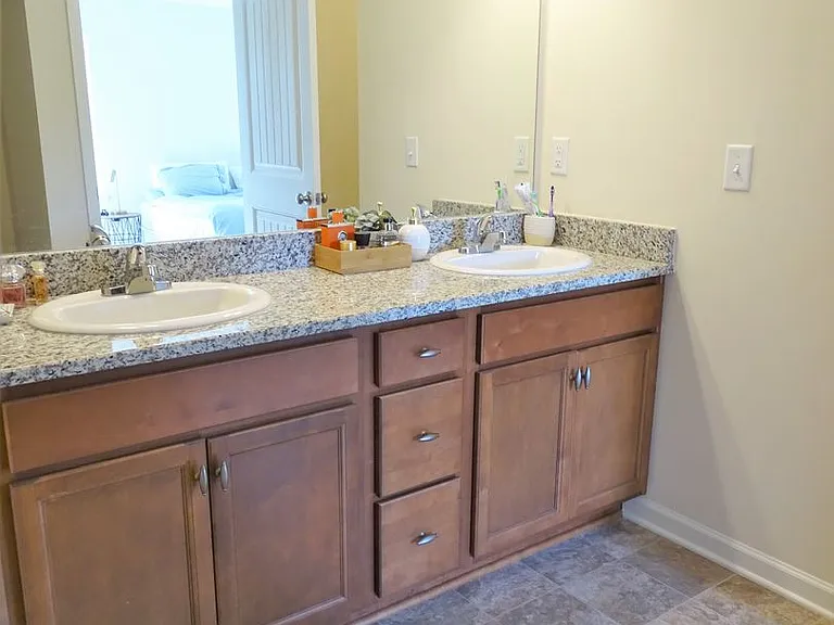 5148 Magazine Ln — Photo 12