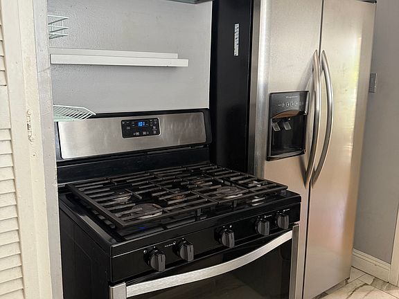 2nd image of 1324 N Serrano Ave #1324