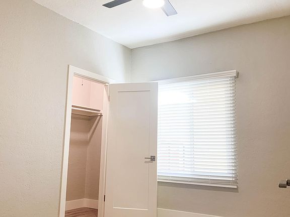 4th image of 3208 30th St