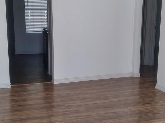 2nd image of 1163 NW Ozmun Ave