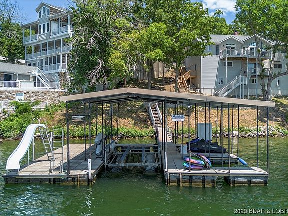 2nd image of 4944 Shorewood Dr