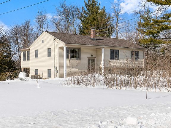 4th image of 320 Post Road