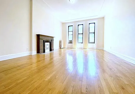 Rented by Manhattan Spaces | media 15