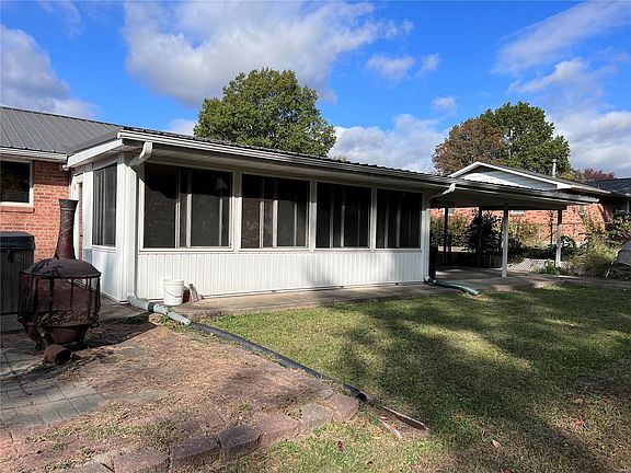 2nd image of 206 Elwanda Dr