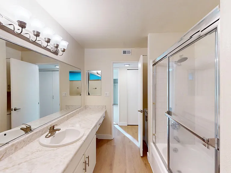 The Willows Apartments — Photo 11