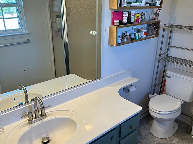 Master Bathroom, updated with new floors, fixtures, etc.