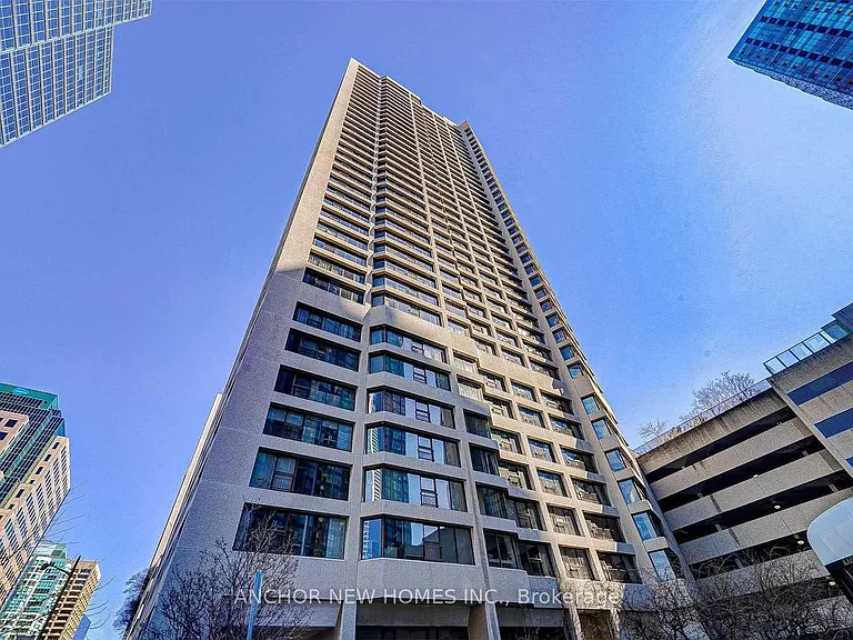 55 Harbour Sq #312 — Photo 8