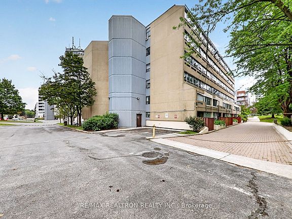 5th image of 5580 Sheppard Ave E #113
