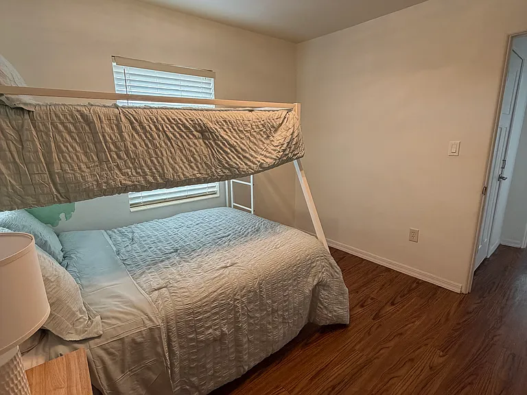 509 S Bayshore Dr #2 — Photo 8