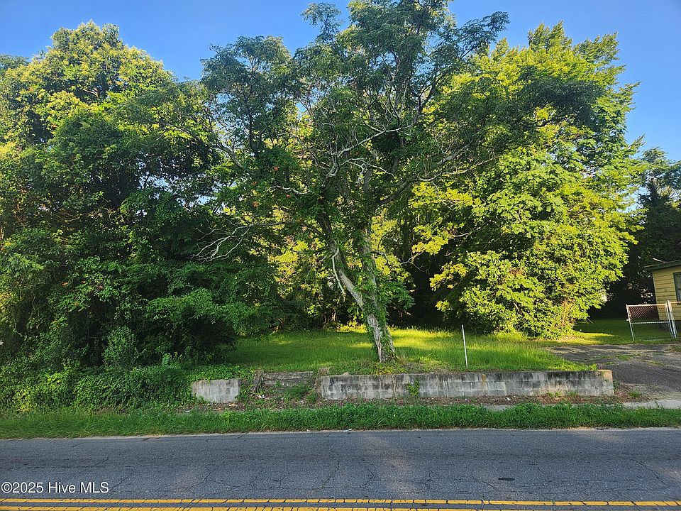 2nd image of 1005 S Slocumb Street