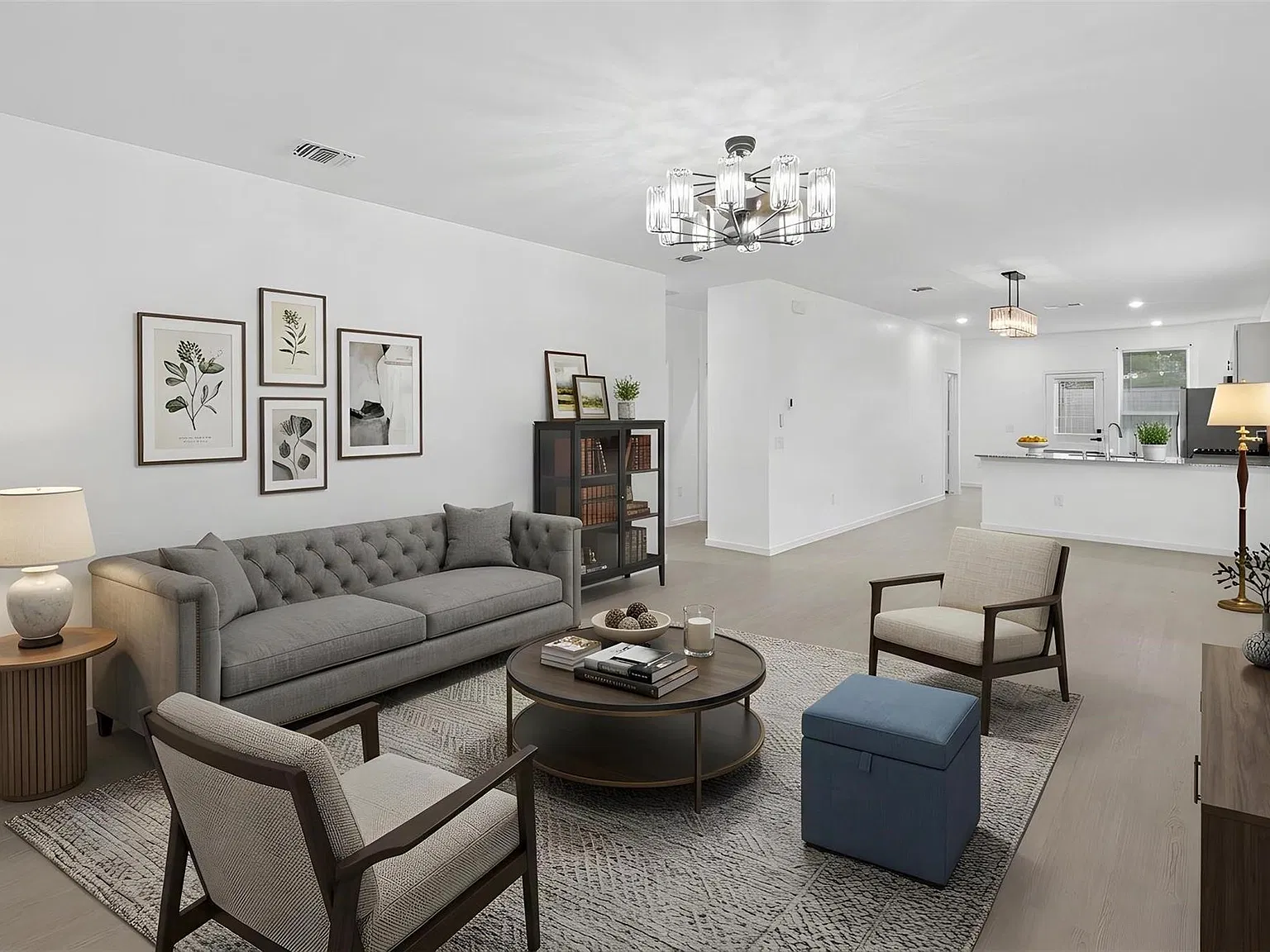 4 bed, 2.0 bath, 1814 sqft, $2,450 — Photo 1