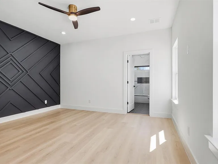 2534 Lowery St — Photo 10