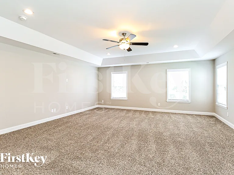 5602 Falkland Dr — Photo 12