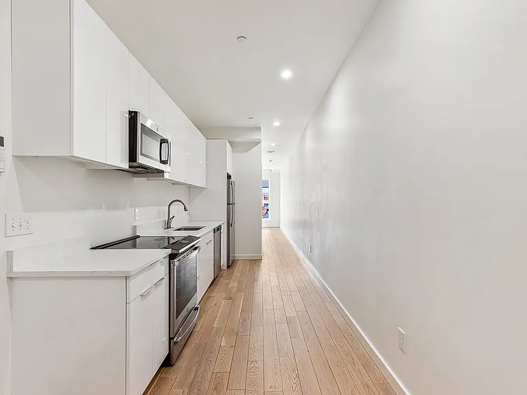 71 Richmond St #5 — Photo 20