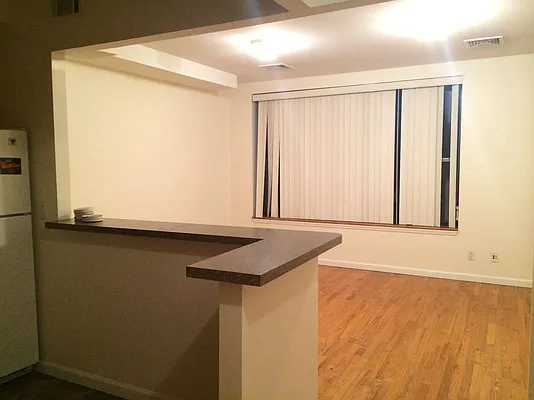 Rented by Premier Metro Realty Corp | media 4