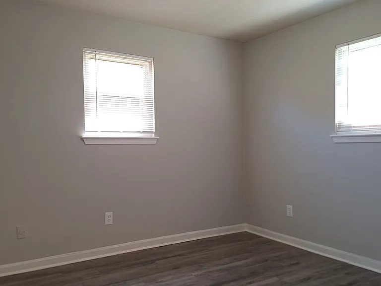2429 Arkansas Ave — Photo 5