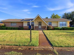 813 Standifer Rd, Elk City, OK 73644
