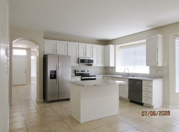 6135 W Navajo Dr — Photo 1