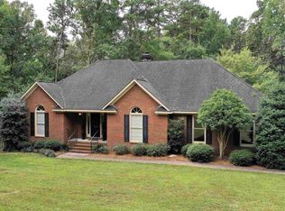 147 Hunting Creek Dr, Lugoff, SC 29078