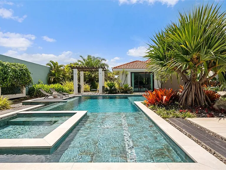 370 Dorado Bch E — Photo 10