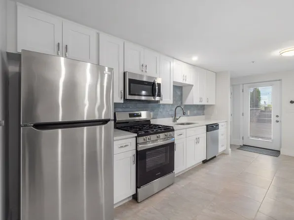 6107 Blvd East image 11 of 29