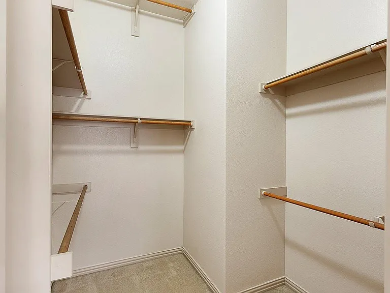 521 Walsh Hill Trl — Photo 9