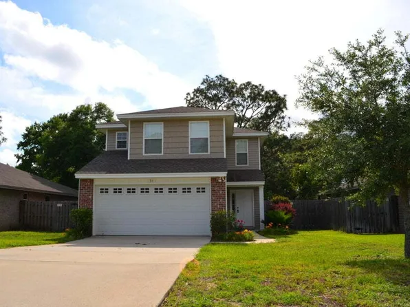 71 10th St, Shalimar, FL 32579