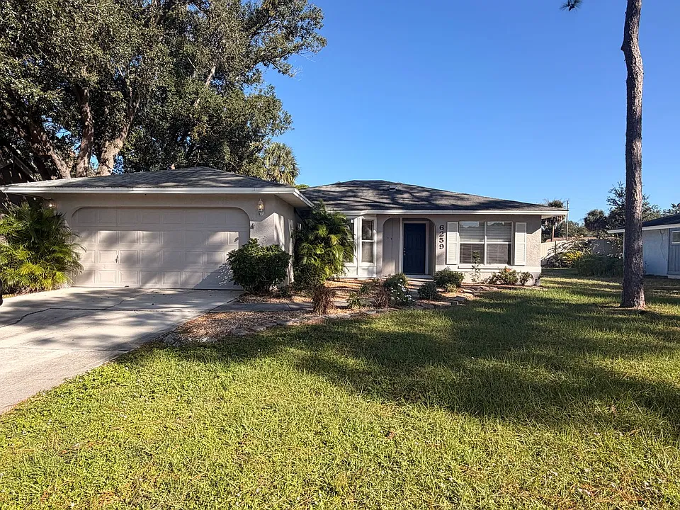 6259 Bonaventure Ct