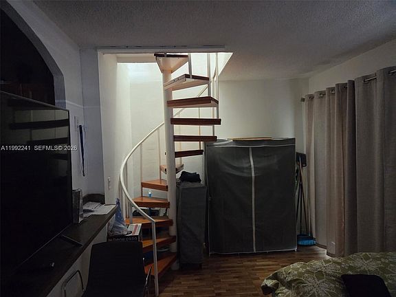 3rd image of 6580 W Flagler St APT 101