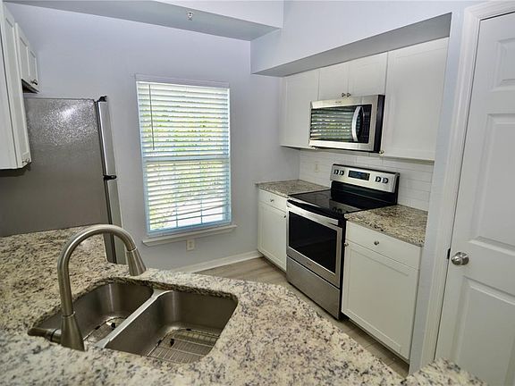 2nd image of 5621 BIDWELL PARKWAY #202