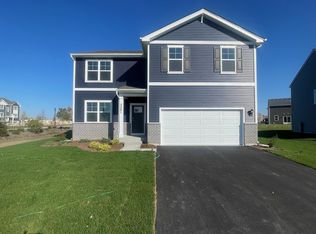 2581 Santa Fe Dr, Pingree Grove, IL 60140