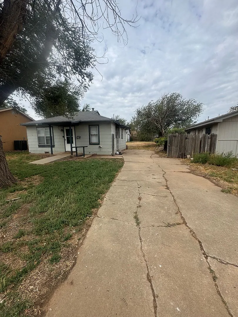 Located close to 6th street 2bedroom 1bathroom — Photo 2