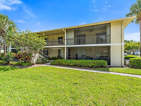 2nd image of 6536 Chasewood Drive #H