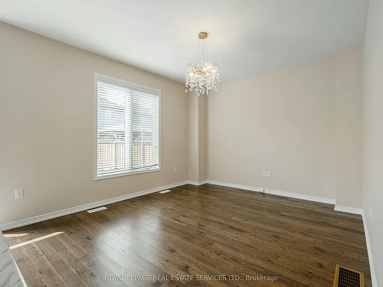 152 Munro Cir — Photo 14