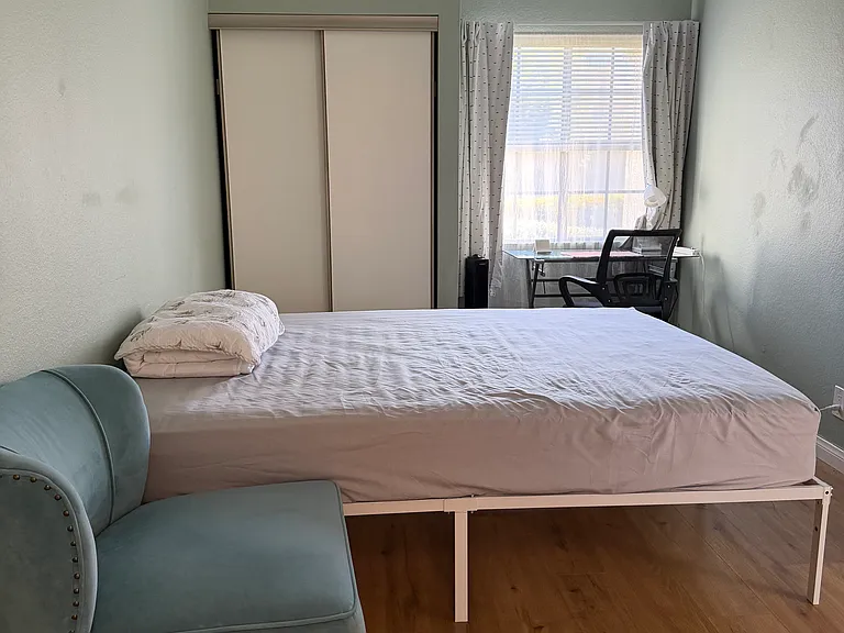 1007 Howard Ave #46 — Photo 3