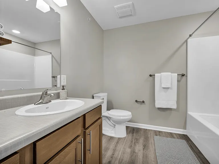 Newton Family Apartments — Photo 18