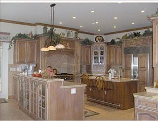 1st image of 217 Fox Hollow Dr