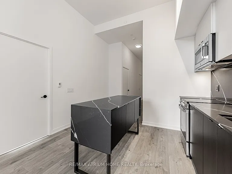 285 Dufferin St #706 — Photo 5