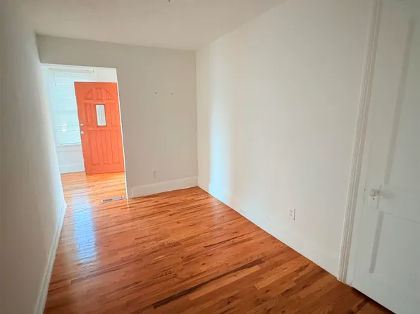 189 Garfield Avenue image 6 of 7