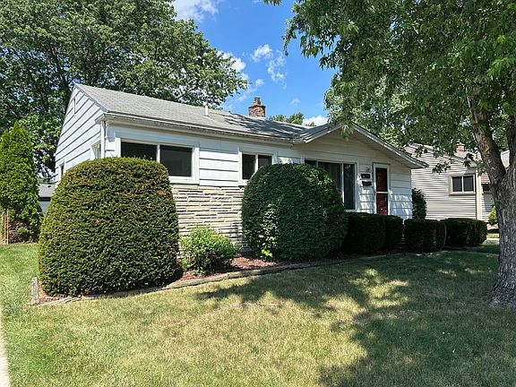 3rd image of 6735 Helen St