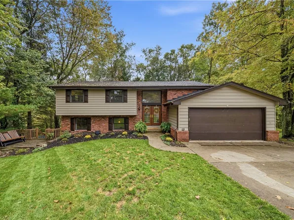 9300 Timber Trl, Pittsburgh, PA 15237