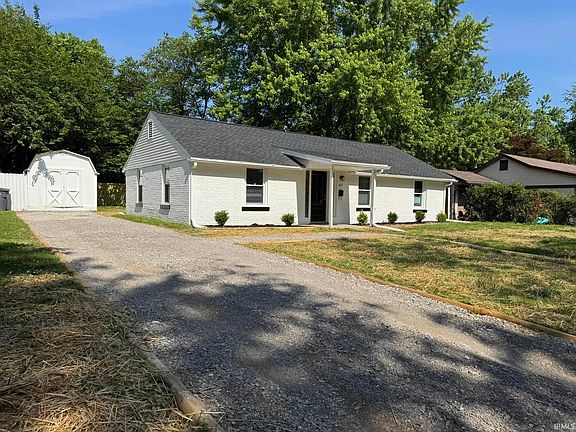 3rd image of 323 S Kenmore Dr