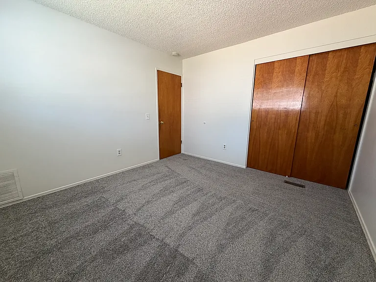 15176 Oakwood Ln — Photo 22