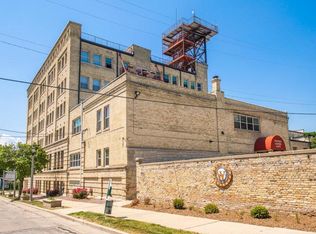 Western Leather Lofts, Milwaukee, WI 53202