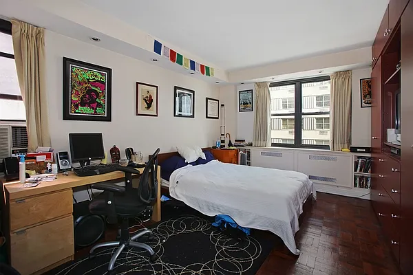 Rented by Douglas Elliman | media 6